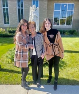 Picture2 lauren, hannah, and grandma
